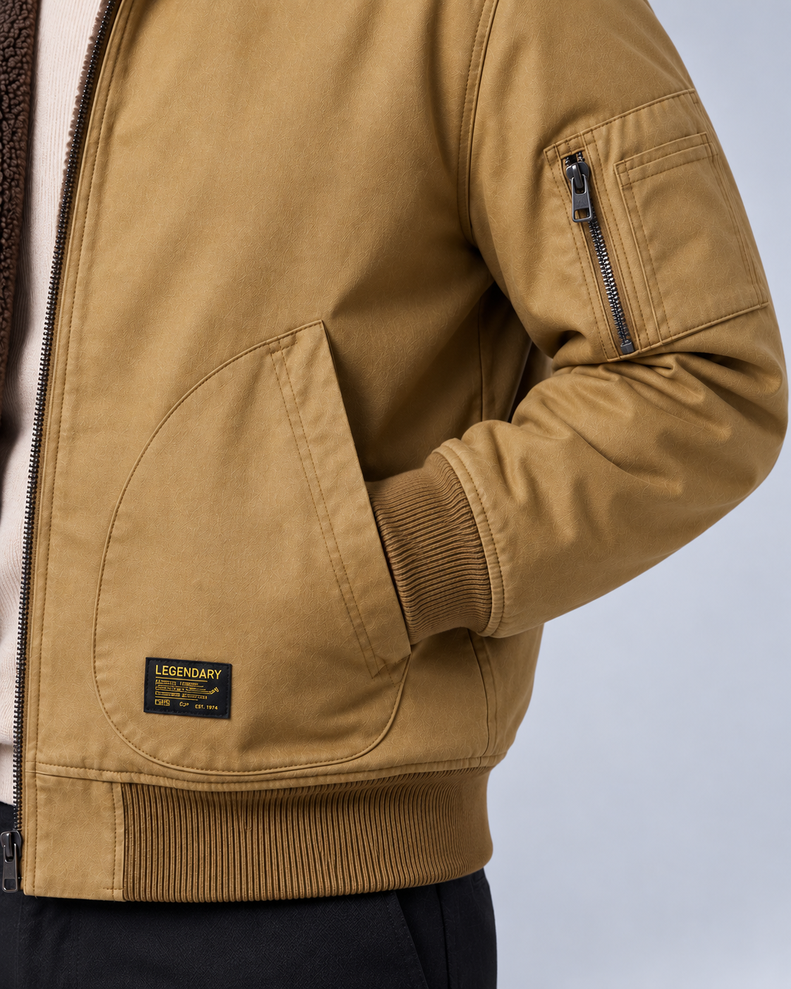 Ellis & Rowe sherpa-lined jacket, Khaki, sleeve-detail studio photograph